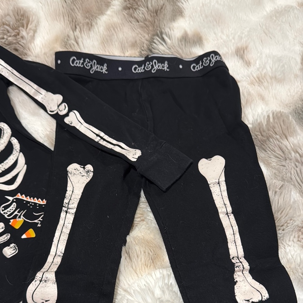 Cat& Jack Skeleton Pajama Set for Kids - Picture 3 of 3